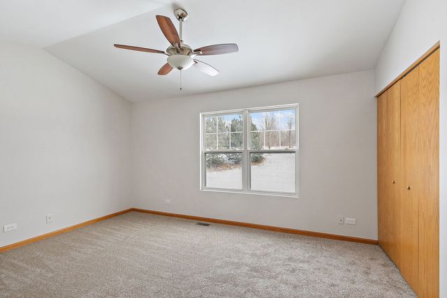 2276 Flagstone Lane, Carpentersville, IL 60110