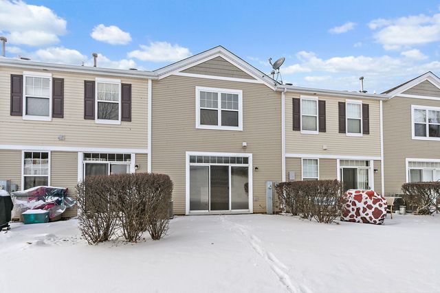 2276 Flagstone Lane, Carpentersville, IL 60110