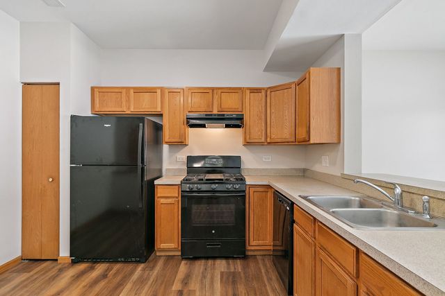 2276 Flagstone Lane, Carpentersville, IL 60110