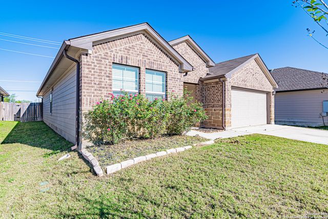 755 Ocelot Court, Seguin, TX 78155