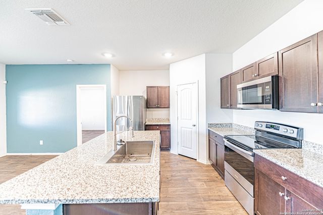 755 Ocelot Court, Seguin, TX 78155