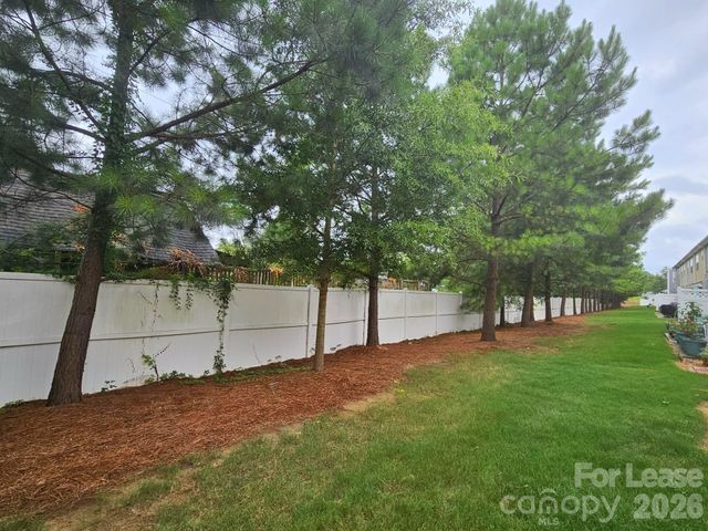 7333 Jane Parks Way, Charlotte, NC 28217
