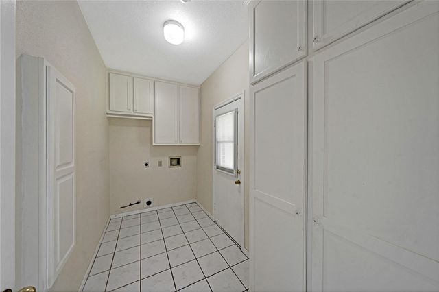 1618 Nails Creek Drive, Sugar Land, TX 77478