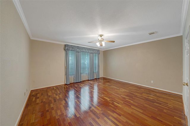 1618 Nails Creek Drive, Sugar Land, TX 77478