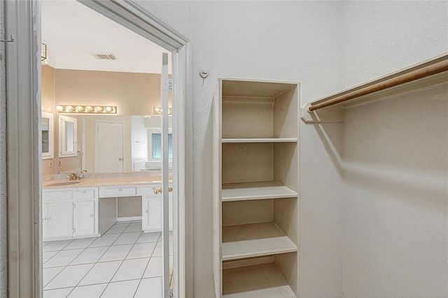 1618 Nails Creek Drive, Sugar Land, TX 77478