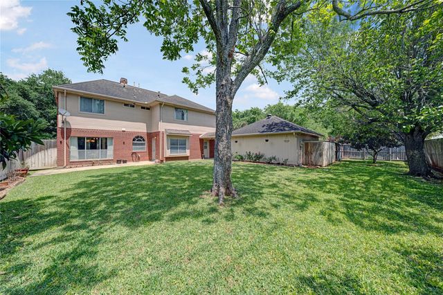 1618 Nails Creek Drive, Sugar Land, TX 77478