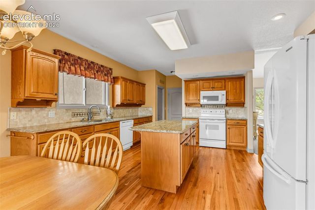 743 County Road 143, Canon City, CO 81212