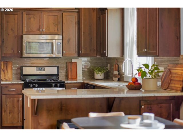 17390 AUBIN St, Sandy, OR 97055