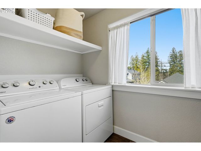 17390 AUBIN St, Sandy, OR 97055