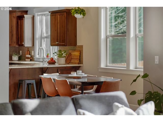 17390 AUBIN St, Sandy, OR 97055