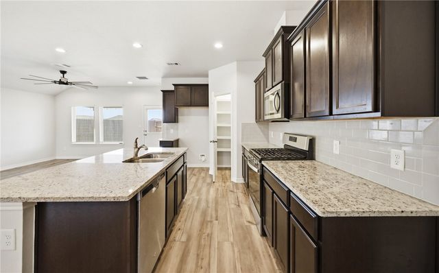 2709 Excelsior Blvd, Corpus Christi, TX 78415