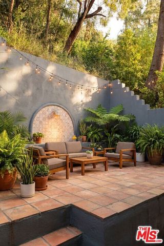 9959 Westwanda Drive, Beverly Hills, CA 90210