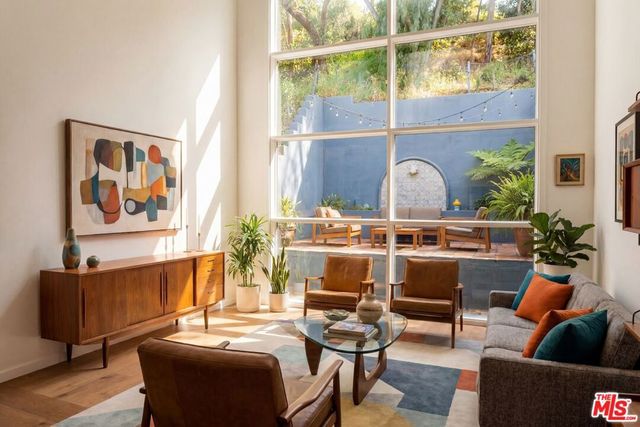 9959 Westwanda Drive, Beverly Hills, CA 90210