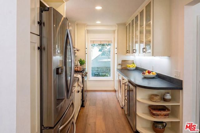 9959 Westwanda Drive, Beverly Hills, CA 90210