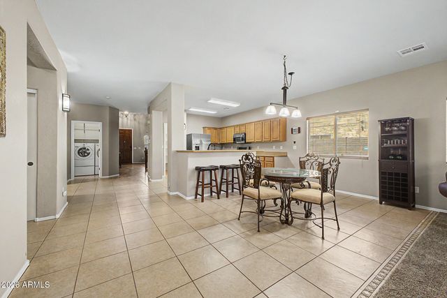 222 E MOUNTAIN VIEW Road, San Tan Valley, AZ 85143