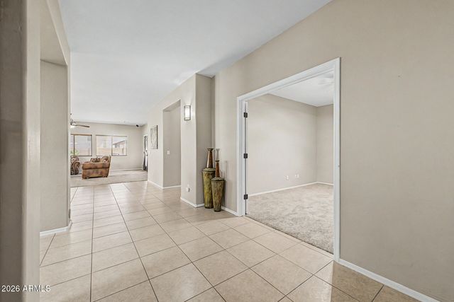 222 E MOUNTAIN VIEW Road, San Tan Valley, AZ 85143