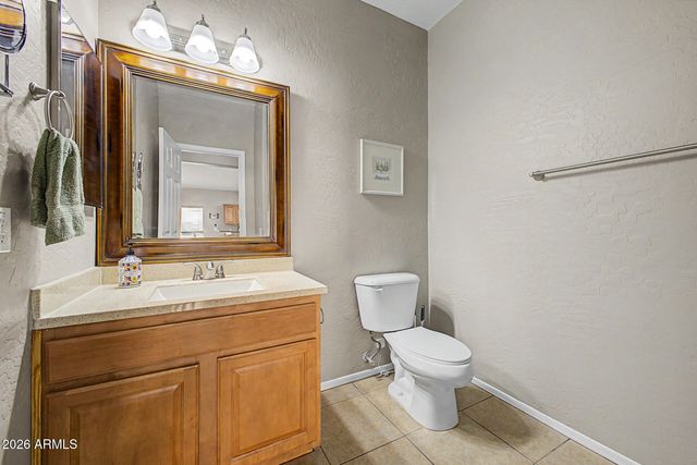 222 E MOUNTAIN VIEW Road, San Tan Valley, AZ 85143