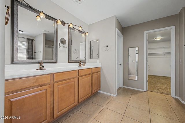222 E MOUNTAIN VIEW Road, San Tan Valley, AZ 85143