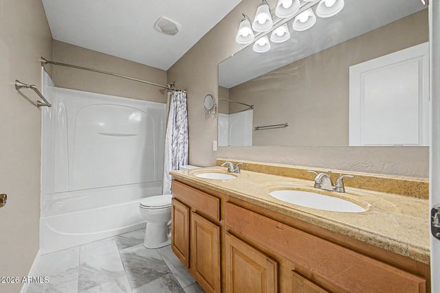 222 E MOUNTAIN VIEW Road, San Tan Valley, AZ 85143