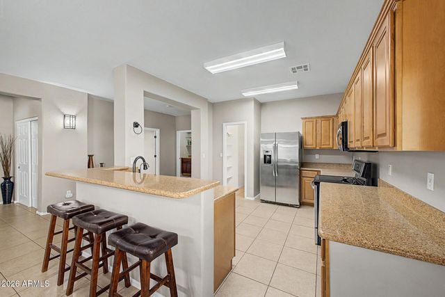 222 E MOUNTAIN VIEW Road, San Tan Valley, AZ 85143