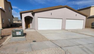 712 HC Gilberto Minjares, B, Socorro, TX 79927