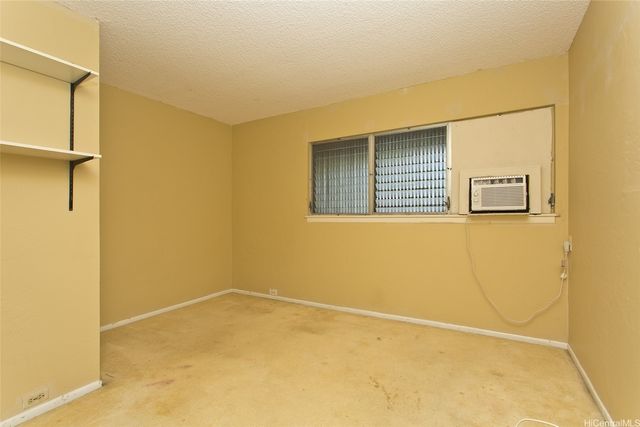 6201 Kawaihae Place D101, Honolulu, HI 96825