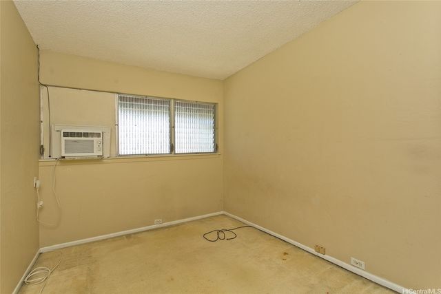 6201 Kawaihae Place D101, Honolulu, HI 96825