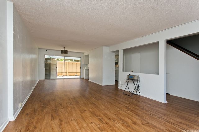 6201 Kawaihae Place D101, Honolulu, HI 96825