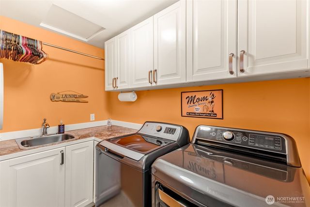 11907 NE 133rd Place, Kirkland, WA 98034