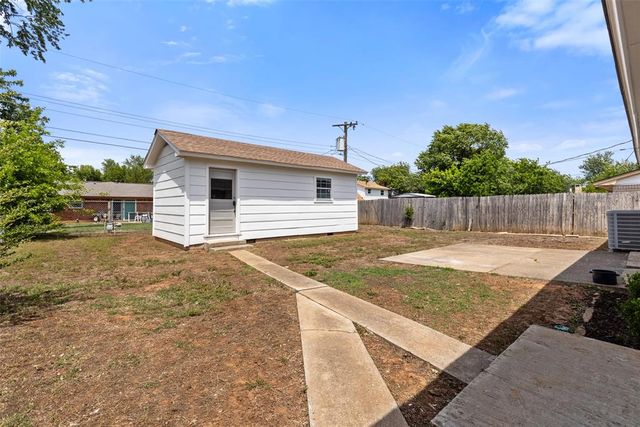 4005 SE 14th Street, Del City, OK 73115