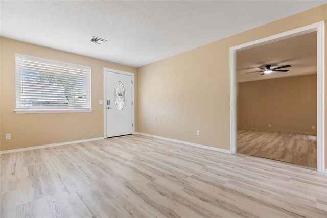 4005 SE 14th Street, Del City, OK 73115