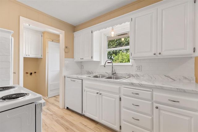 4005 SE 14th Street, Del City, OK 73115