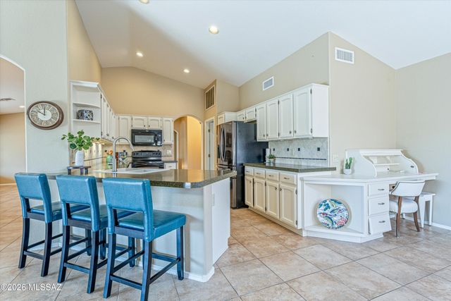 38180 S Birdie Drive, Tucson, AZ 85739