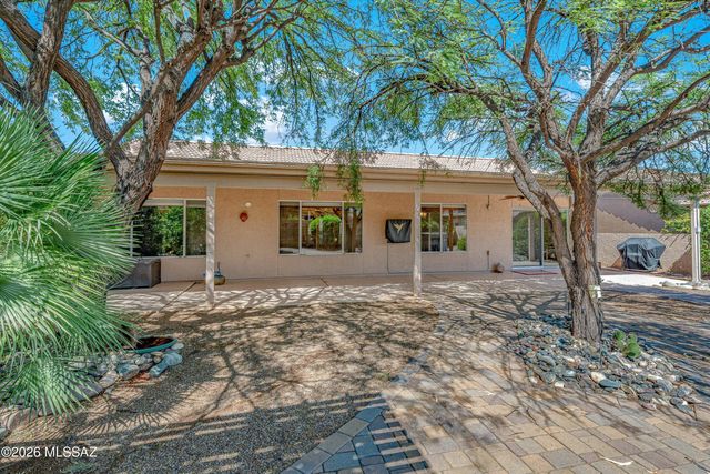 38180 S Birdie Drive, Tucson, AZ 85739