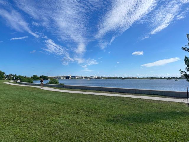 201 S J Street 11, Lake Worth Beach, FL 33460