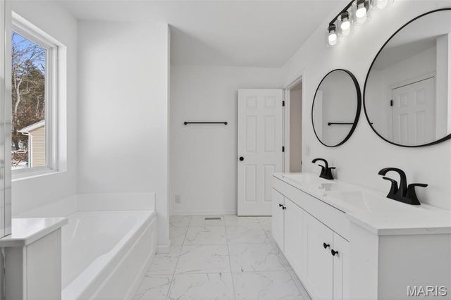 5709 Portsmouth Lane, House Springs, MO 63051