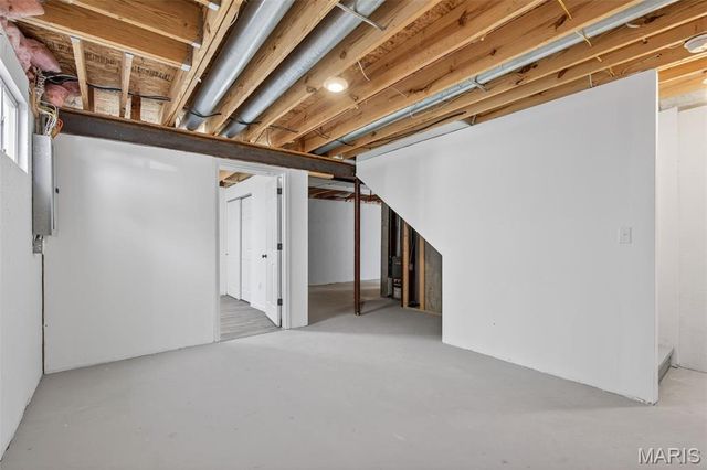 5709 Portsmouth Lane, House Springs, MO 63051