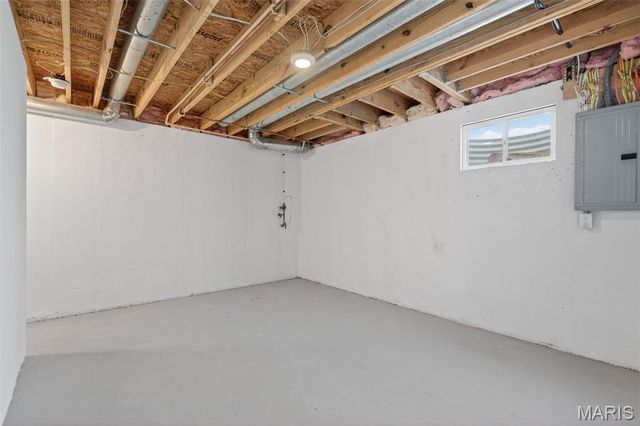 5709 Portsmouth Lane, House Springs, MO 63051