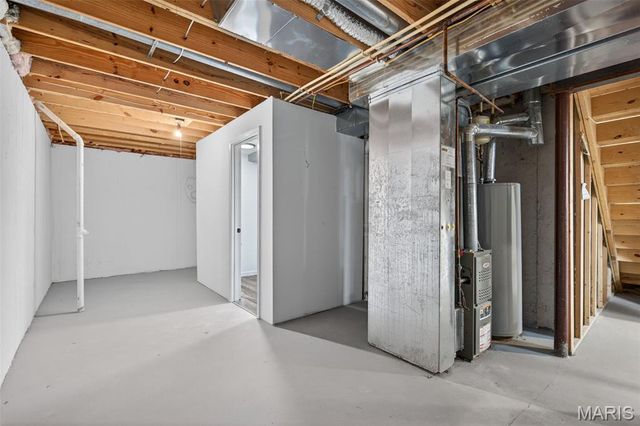 5709 Portsmouth Lane, House Springs, MO 63051