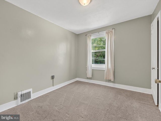 215 HARTRANFT AVE, Norristown, PA 19401