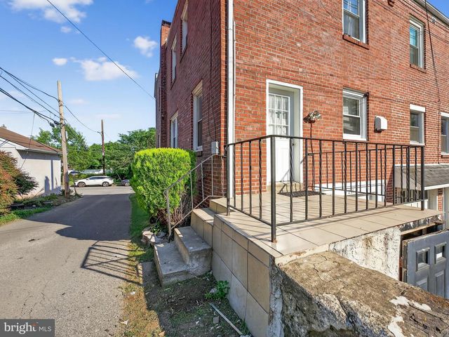 215 HARTRANFT AVE, Norristown, PA 19401