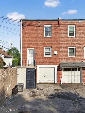 215 HARTRANFT AVE, Norristown, PA 19401