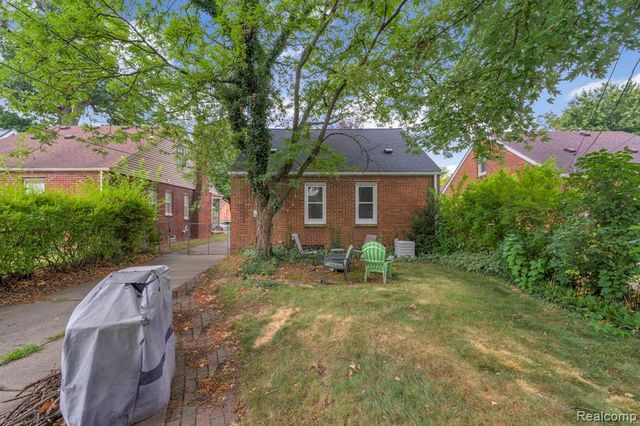 1520 N Vernon Street, Dearborn, MI 48128