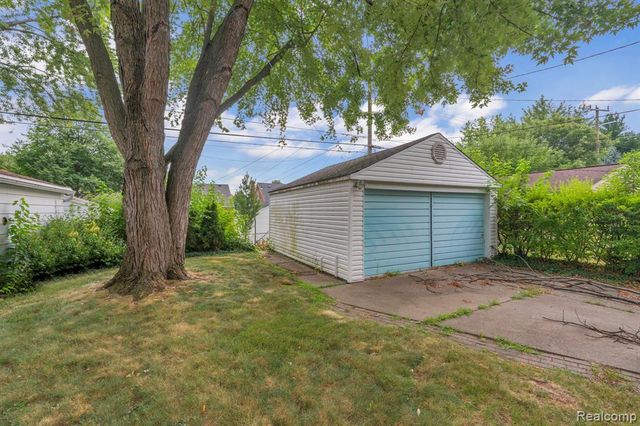 1520 N Vernon Street, Dearborn, MI 48128