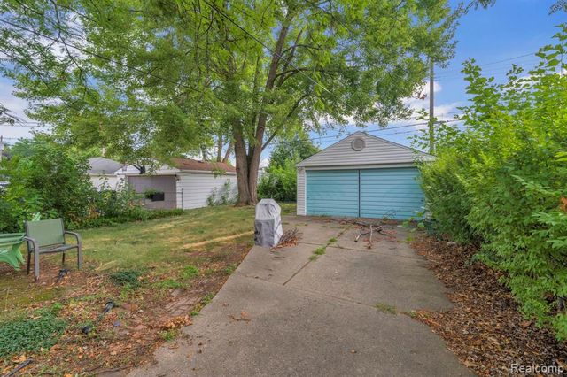 1520 N Vernon Street, Dearborn, MI 48128