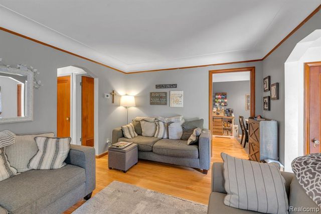 1520 N Vernon Street, Dearborn, MI 48128