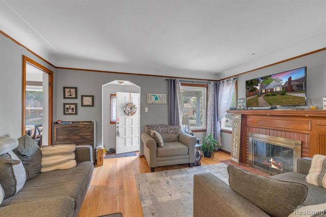 1520 N Vernon Street, Dearborn, MI 48128