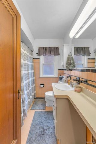 1520 N Vernon Street, Dearborn, MI 48128