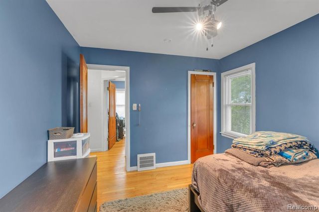1520 N Vernon Street, Dearborn, MI 48128