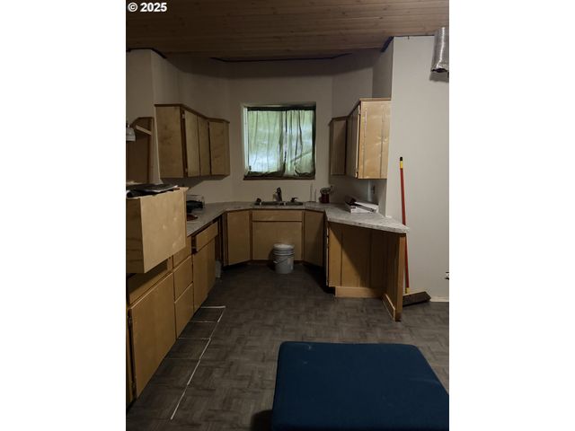 154 SHIPVIEW Rd, Kalama, WA 98625